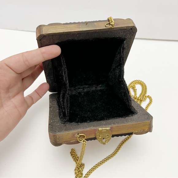 Vintage Carved Wood African Safari Zebra Pattern Minaudière Crossbody Mini Purse - Picture 7 of 8